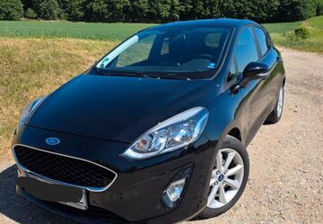 Ford Fiesta 69.900 km 8.700 &euro; Bernhardswald 93170