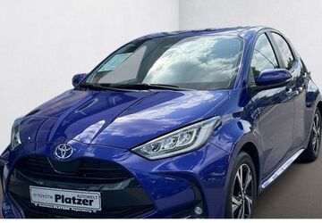 Toyota Yaris 8.589 km 22.980 &euro; Regensburg 93055