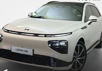 XPeng G9 17.900 km 64.990 &euro; Regensburg 93055