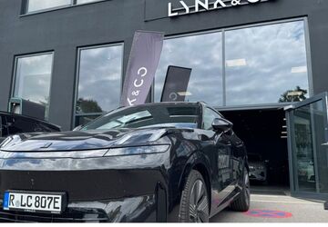 Lynk & Co 08 6.999 km 46.490 &euro; Regensburg 93055
