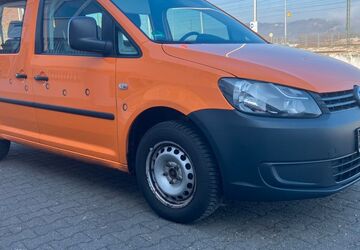 VW Caddy 114.000 km 5.880 &euro; schierling 84069