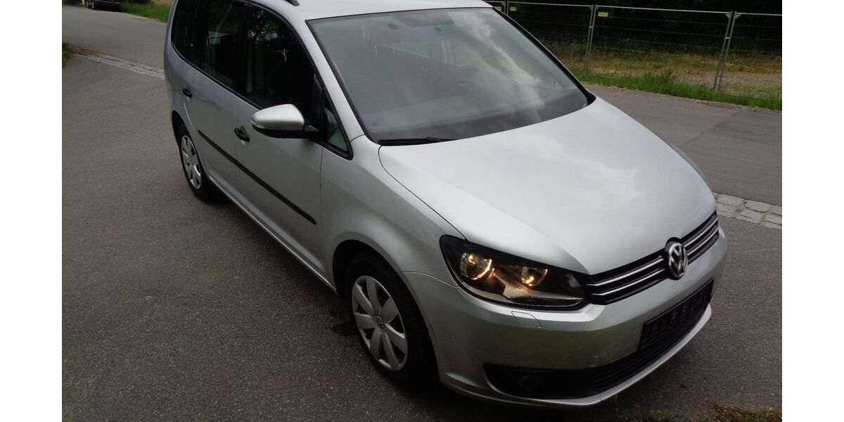VW Touran 182.732 km 6.500 &euro; Regensburg 93055