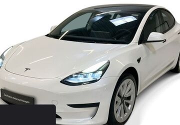 Tesla Model 3 39.714 km 30.600 &euro; Obertraubling 93083