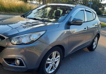 Hyundai ix35 244.000 km 5.300 &euro; Regensburg 93051