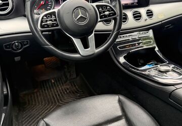 Mercedes-Benz E 200 256.000 km 12.733 &euro; Regensburg 93055