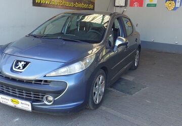 Peugeot 207 389.500 km 850 &euro; Sarching 93092