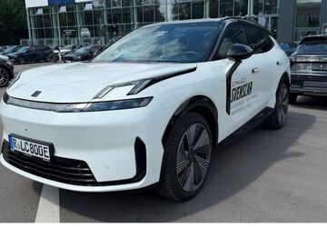 Lynk & Co 08 5.499 km 46.490 &euro; Regensburg 93055