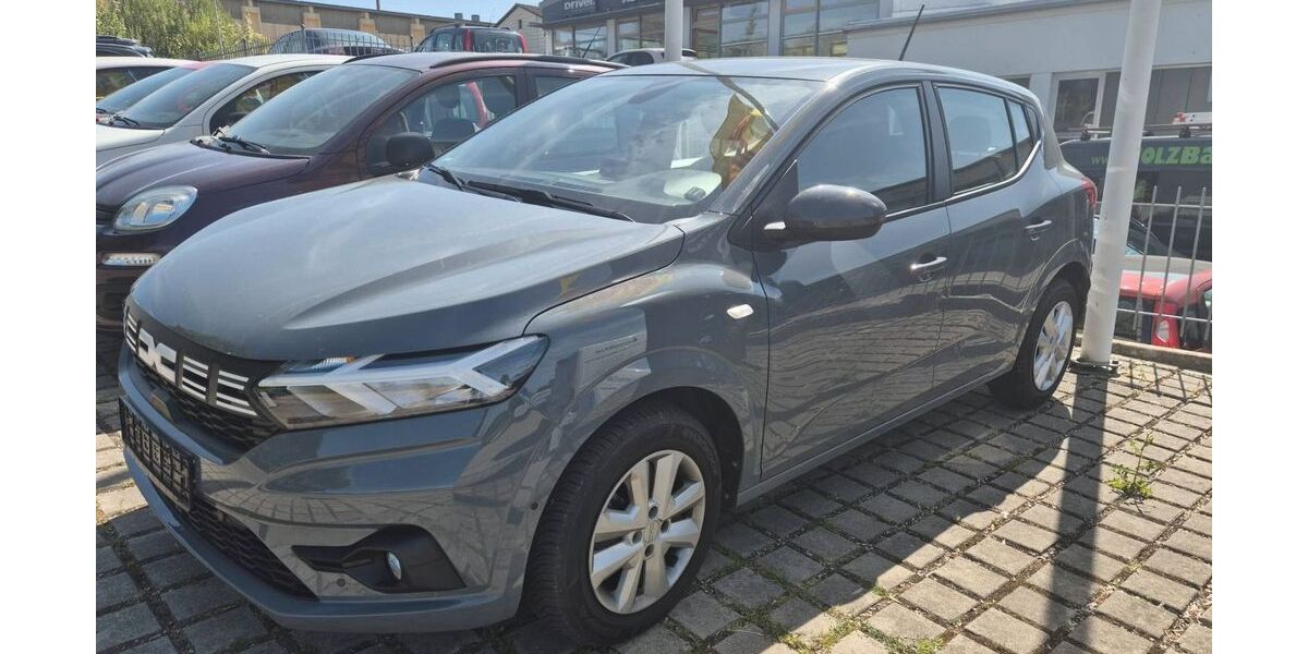 Dacia Sandero 16.450 km 15.990 &euro; Beratzhausen 93176