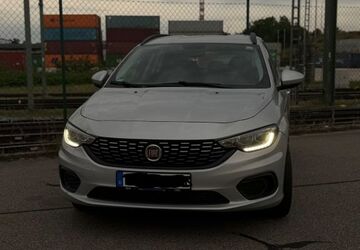 Fiat Tipo 90.000 km 8.200 &euro; Regensburg 93055
