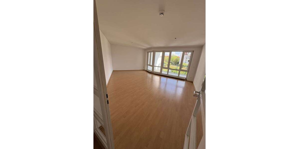 Etagenwohnung Regensburg Burgweinting - 4 Zimmer, 114 m&sup2;, 1.395&euro; | Angebot:27320588