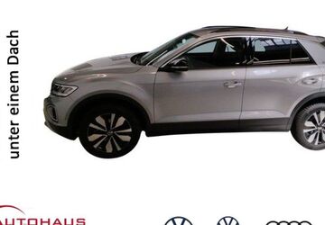 VW T-Roc 9.381 km 28.240 &euro; Abensberg 93326