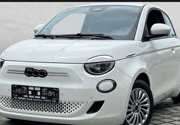 Fiat 500e 4.500 km 24.190 &euro; Regensburg 93059