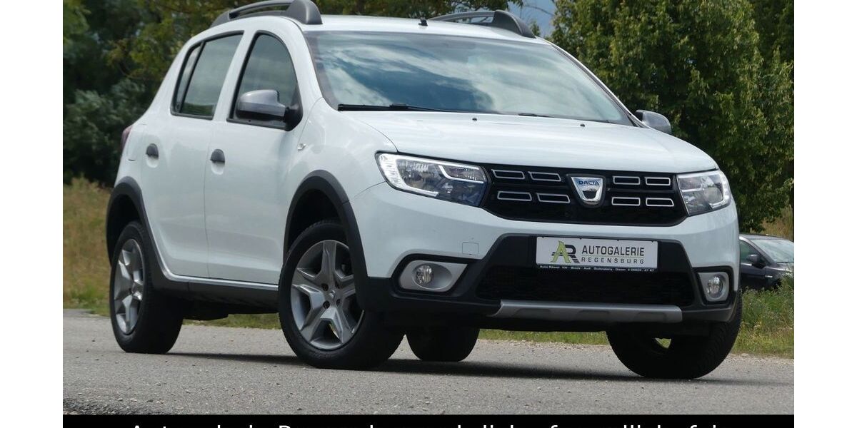 Dacia Sandero 29.800 km 8.400 &euro; Regensburg 93059