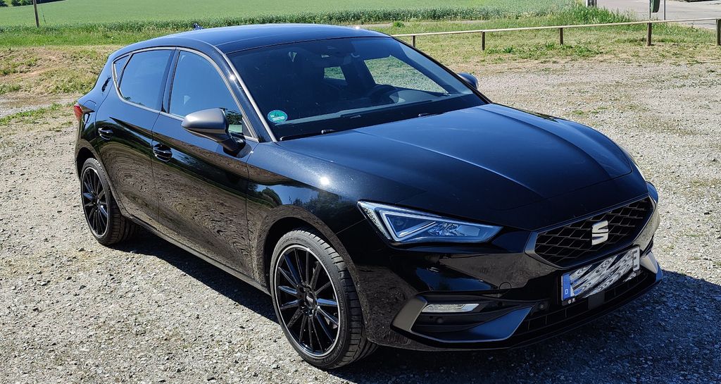 Seat Leon 45.686 km 20.700 &euro; Wenzenbach 93173