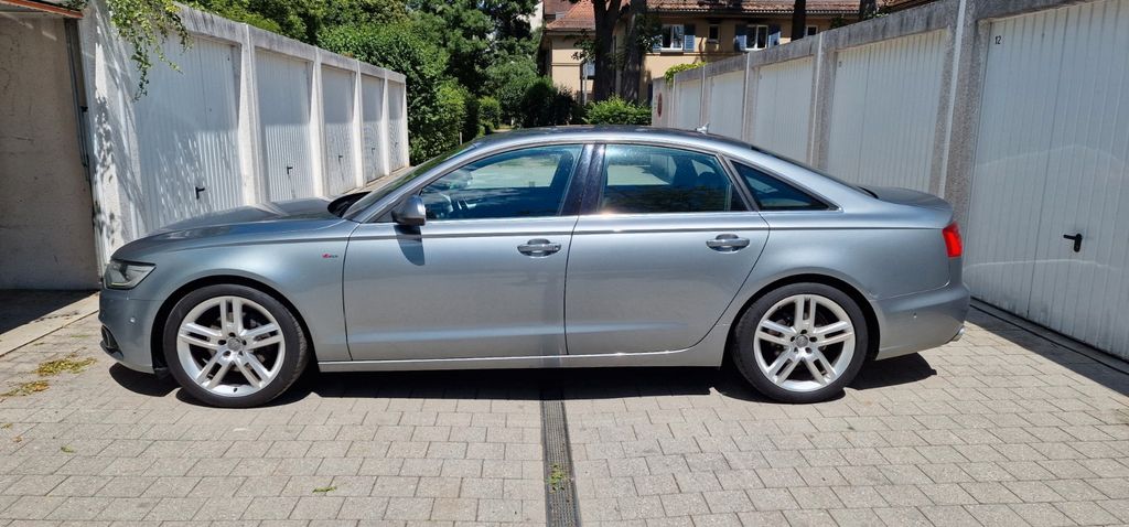 Audi A6 215.000 km 14.000 &euro; Regensburg 93053