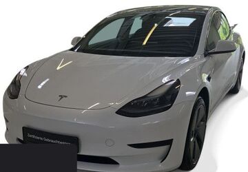 Tesla Model 3 45.140 km 31.400 &euro; Obertraubling 93083