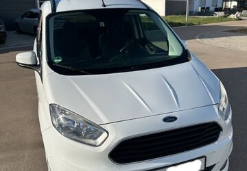 Ford Tourneo Courier 111.510 km 8.990 &euro; Bernhardswald 93170