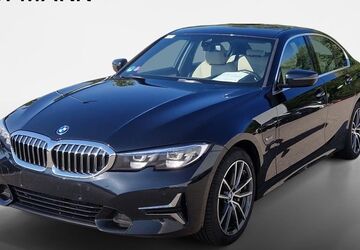 BMW 330 100.500 km 26.890 &euro; Regensburg 93055
