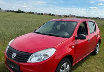 Dacia Sandero 65.333 km 2.490 &euro; Regensburg 93047